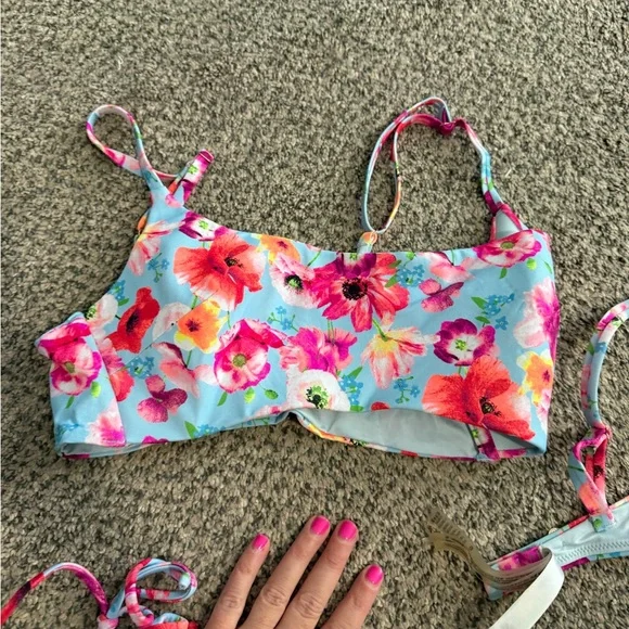 Victoria's Secret Pink and Blue Bikini - Picture 6 of 8